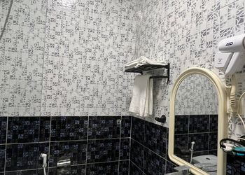 استديو بأثاث مريح وبسيط 