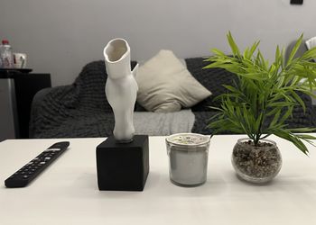 استديو هادئ بدخول ذاتي 