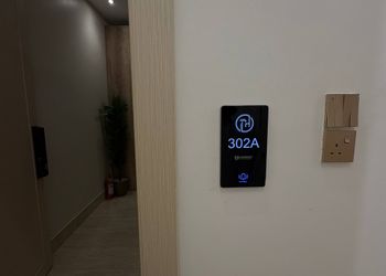 استديو هادئ بسرير ماستر 