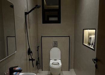 استديو بسرير ماستر وجلسة جانبية