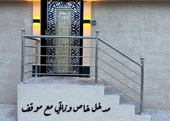 شقة بغرفة معيشة وغرفة نوم 