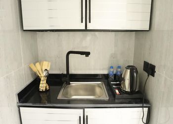 استديو هادئ بسرير ماستر