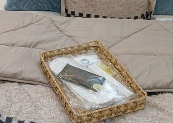 استديو بسرير ماستر وجلسة جانبية 