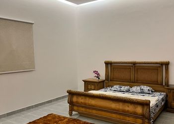 شاليه بمجلس وفناء خارجي