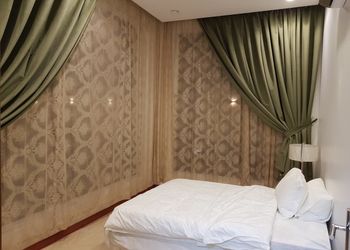 شاليه بمسطح اخضر والعاب مائية