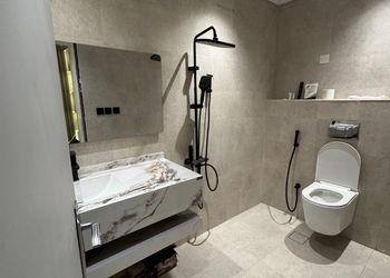 شقة بدخول ذاتي وتصميم هادئ