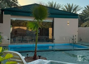 شالية انيق بمجلس مطل على المسبح 