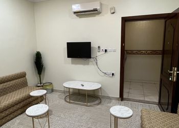 شقة بغرفة نوم وصالة بموقع مميز
