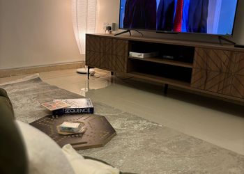 استديو بدخول ذاتي وتصميم أنيق 