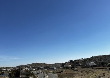 شالية بمجلس واسع وغرفتين نوم 