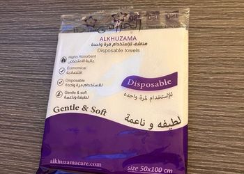 استديو بأثاث مريح وبسيط 