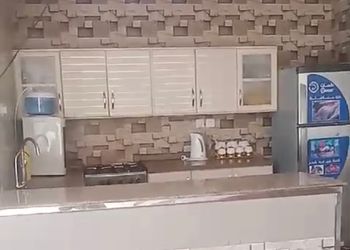 شاليه بمجلس وفناء خارجي