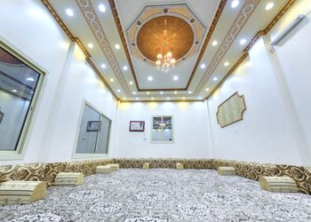 شاليه بألعاب اطفال ومسبح 