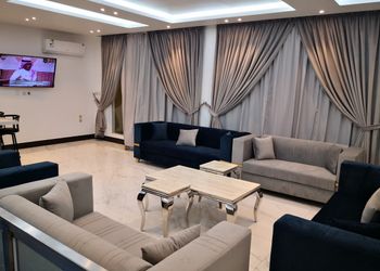 شاليه بمسبح وألعاب مائية