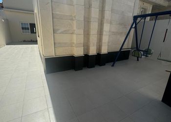 شقة بصالة و مجلس و غرف نوم