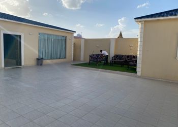 شاليه بمسبح داخلي وصاله 