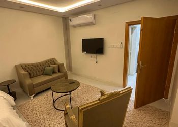 استديو هادئ بسرير ماستر 