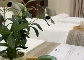 استديو بأثاث مريح وبسيط 
