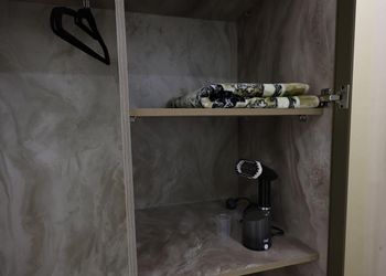استديو بسرير ماستر وجلسة جانبية