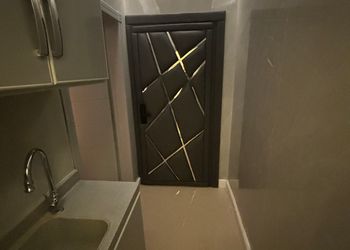 استديو بسرير ماستر وجلسة جانبية