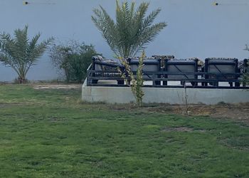 استراحة بمسبح خارجي ومجالس 