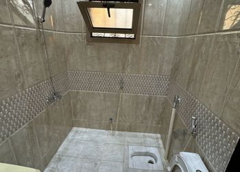 شقة بغرفة معيشة وغرفتين نوم 