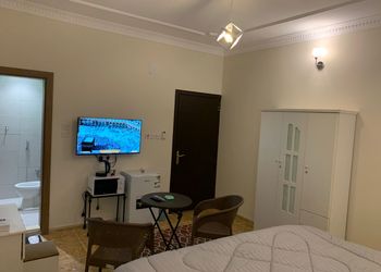 استديو بسرير ماستر ودخول ذاتي