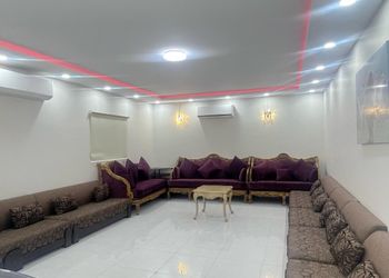 شالية بمجلس مطل على المسبح 