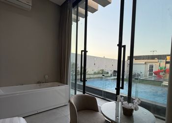 شاليه بمسبح 