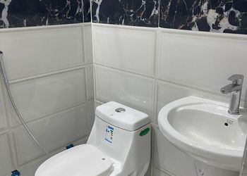 استديو بأثاث مريح وبسيط 