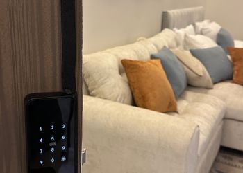 استديو بسرير ماستر