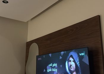 استديو بسرير ماستر وجلسة جانبية