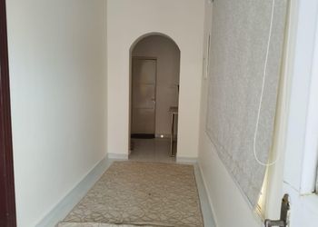 استراحة ببيت شعر وفناء خارجي