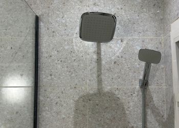 استديو بسرير ماستر وجلسة جانبية