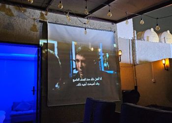 شقة بجلسة خارجية وجاكوزي 
