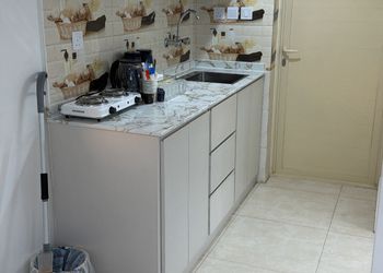 غرفة سرير ماستر بدورة مياة