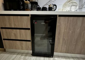 استديو بسرير ماستر وجلسة جانبية