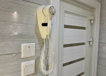 استديو هادئ بدخول ذاتي 