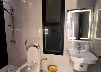 استديو بسرير ماستر وجلسة 