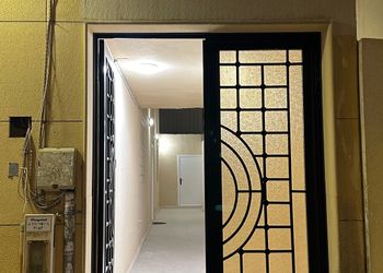 استديو هادئ بدخول ذاتي 