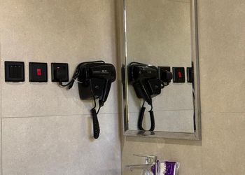 شقة بغرفة معيشة وغرفة نوم 