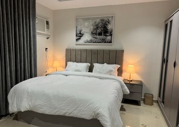 استديو بسرير ماستر ودخول ذاتي