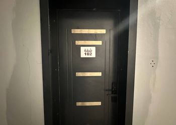 استديو بسرير ماستر