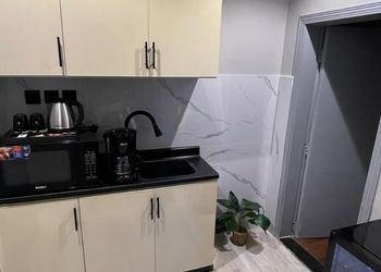 استديو بسرير ماستر