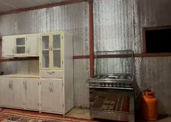 مخيم ببيت شعر وجلسات خارجية 