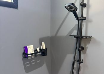 استديو هادئ بسرير ماستر