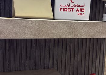 استديو بسرير ماستر وجلسة جانبية 