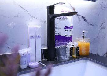 استديو هادئ بسريرماستر يدخول ذكي