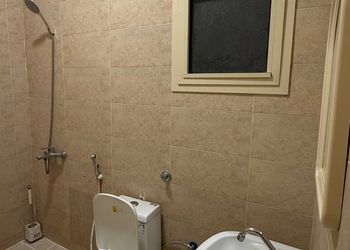 استديو بسرير ماستر وجلسة جانبية 