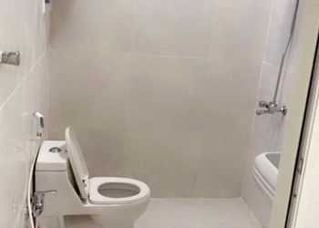 شقة بغرفة نوم وصالة دخول ذاتي 